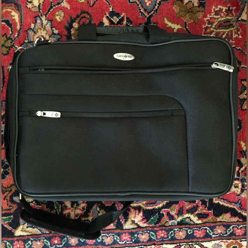 Samsonite 1910 Black Laptop Nylon Briefcase 17” Expandadle